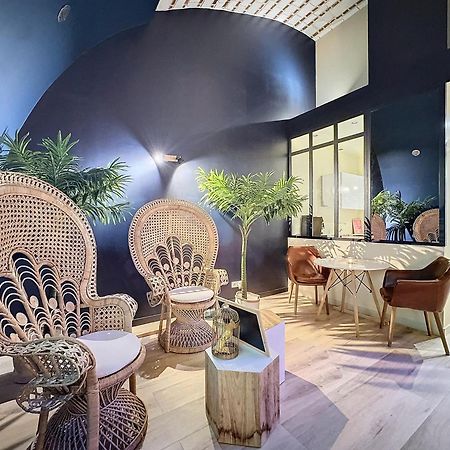 La Parenthese Envoutee Aparthotel อาเมียงส์ ภายนอก รูปภาพ