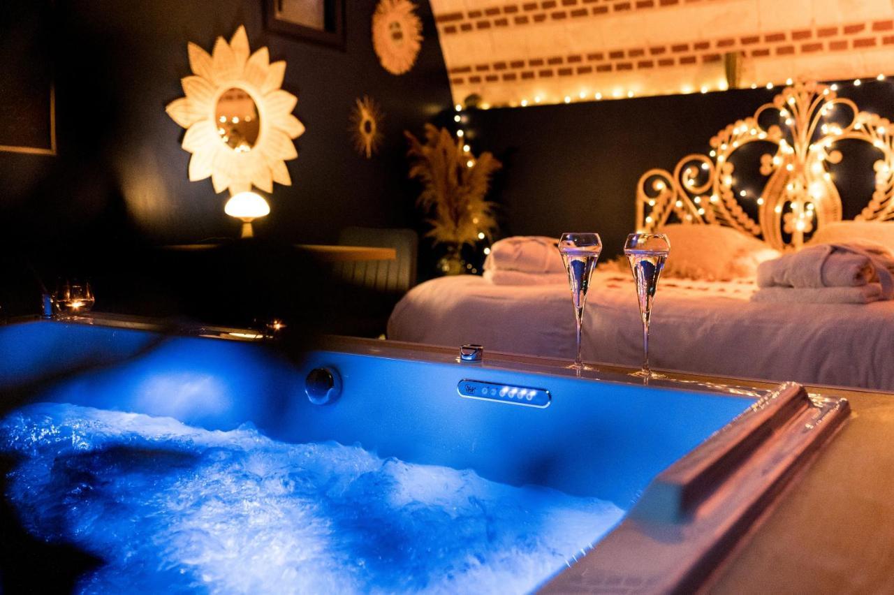 La Parenthese Envoutee Aparthotel อาเมียงส์ ภายนอก รูปภาพ