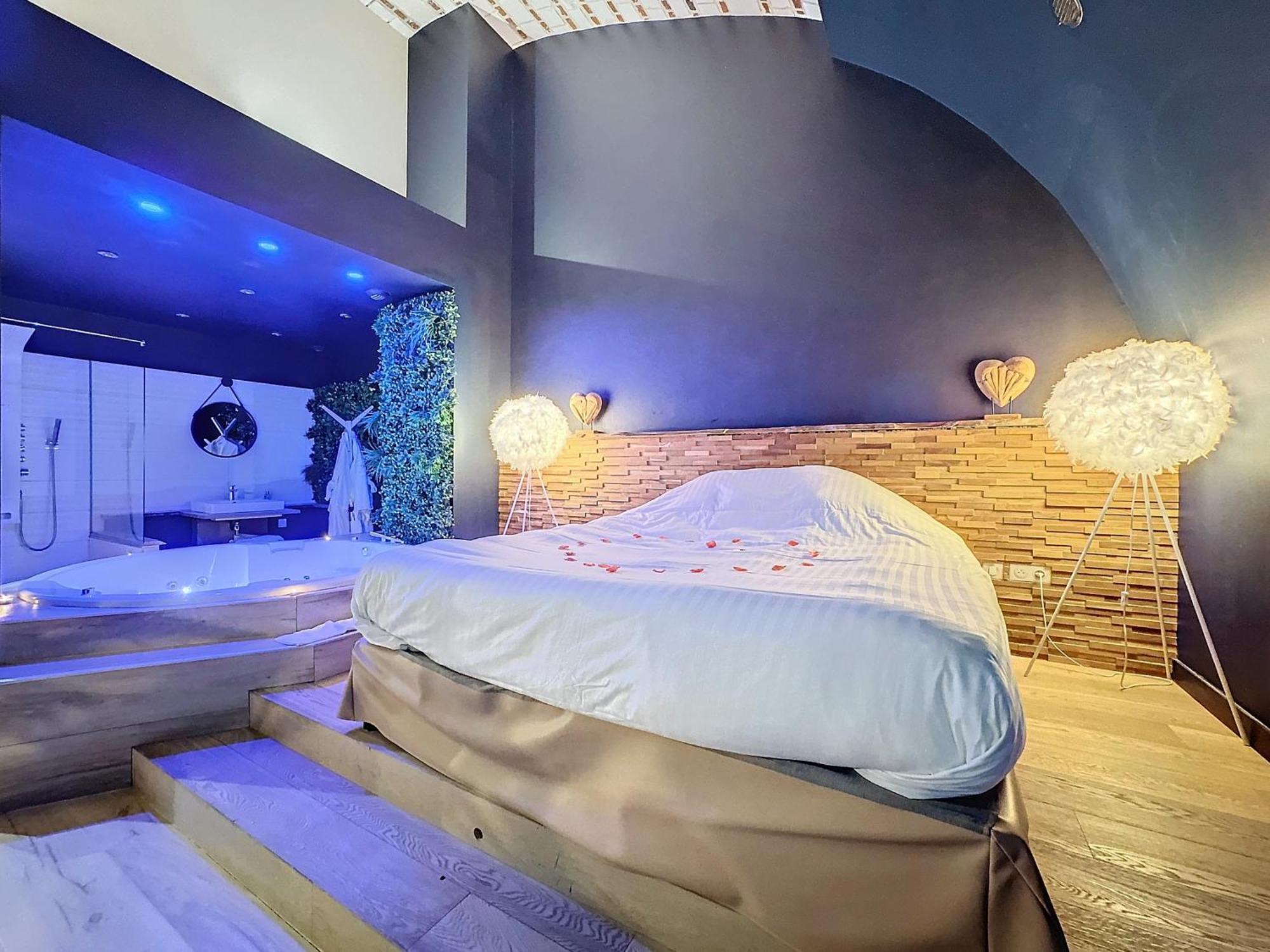 La Parenthese Envoutee Aparthotel อาเมียงส์ ภายนอก รูปภาพ