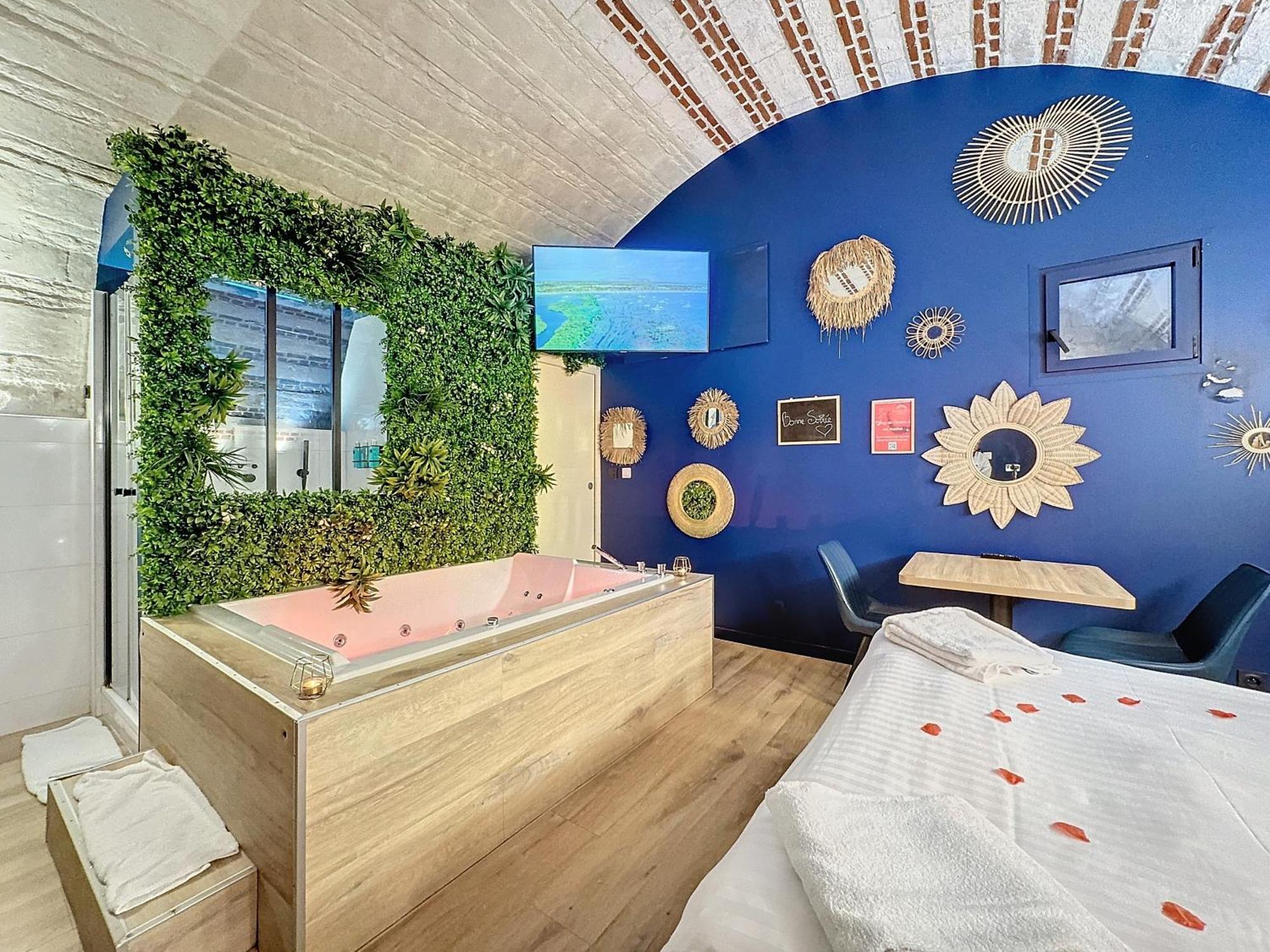 La Parenthese Envoutee Aparthotel อาเมียงส์ ภายนอก รูปภาพ