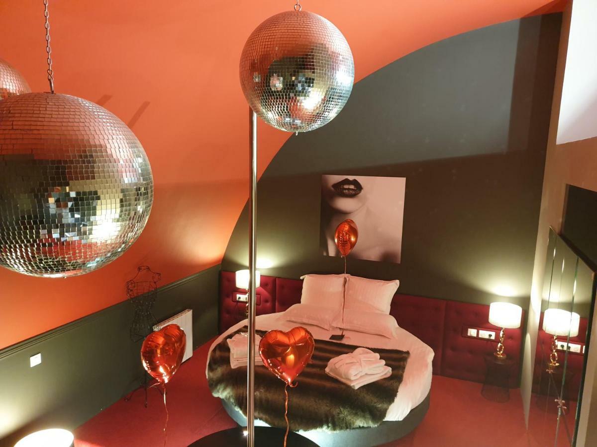 La Parenthese Envoutee Aparthotel อาเมียงส์ ภายนอก รูปภาพ